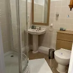 Vendégház Lucy Cross Guest House