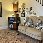 Lucy Cross Guest House
