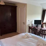 بيت ضيافة Lucy Cross Guest House *