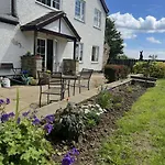 Lucy Cross Guest House