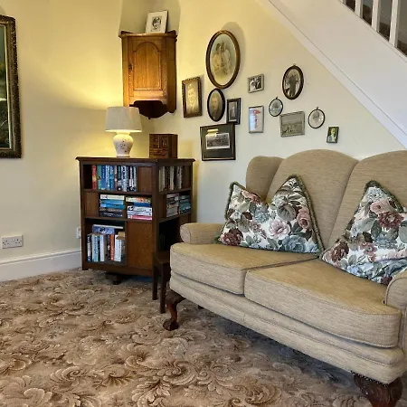 Lucy Cross Guest House