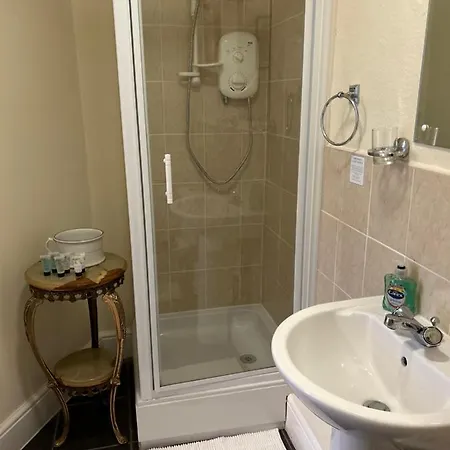 Lucy Cross Guest House