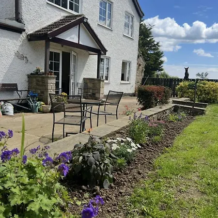 Lucy Cross Guest House