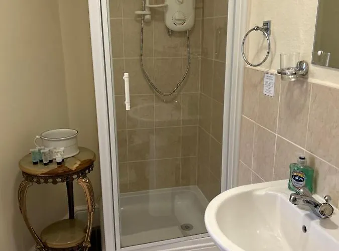 Lucy Cross Guest House