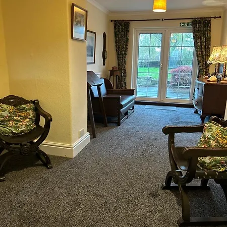 Lucy Cross Guest House