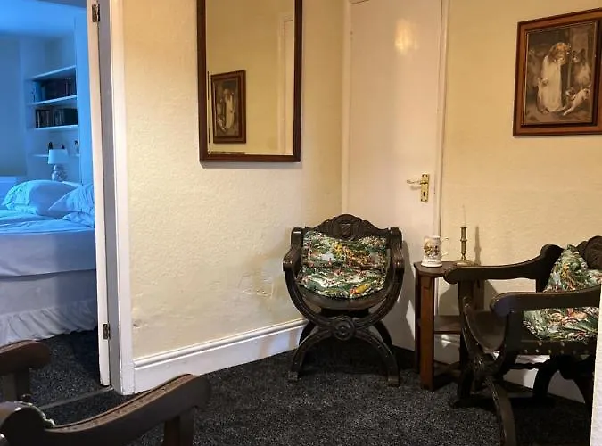 Guest house Lucy Cross Guest House *