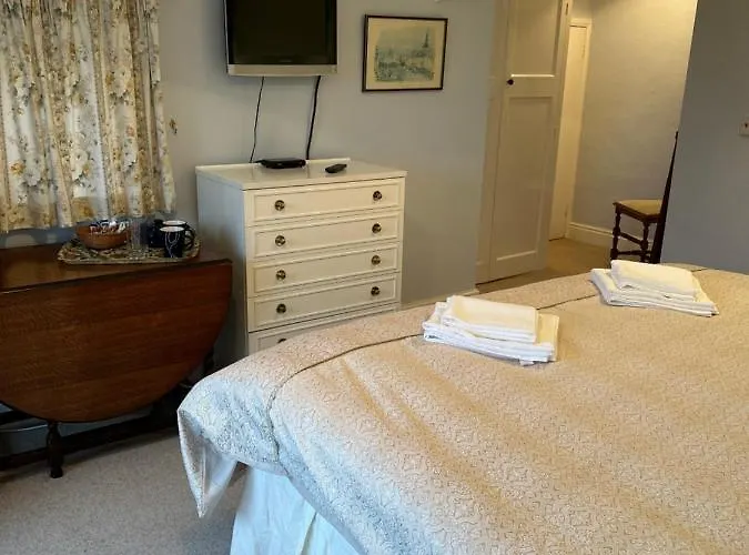 Guest house Lucy Cross Guest House