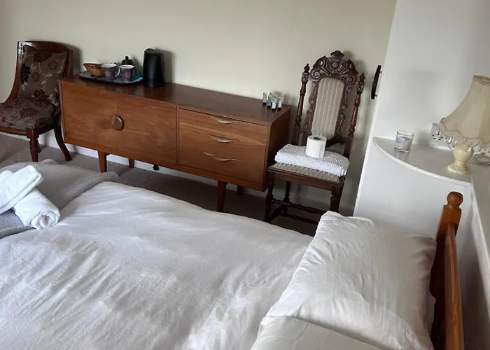 Lucy Cross Guest House Guest house